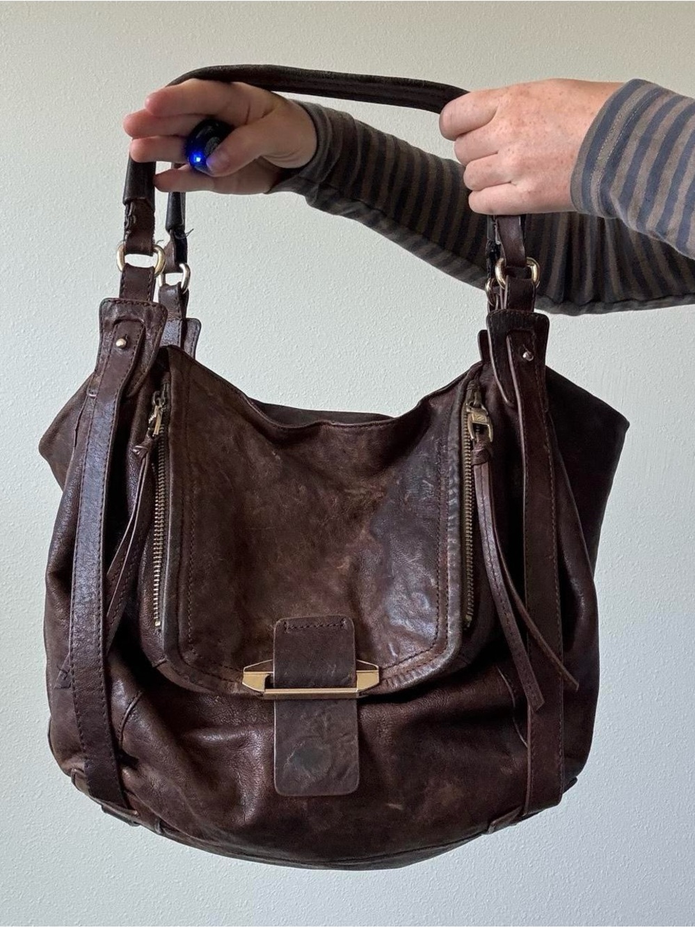 Kooba distressed brown slouchy leather hobo bag - Picture 3 of 8